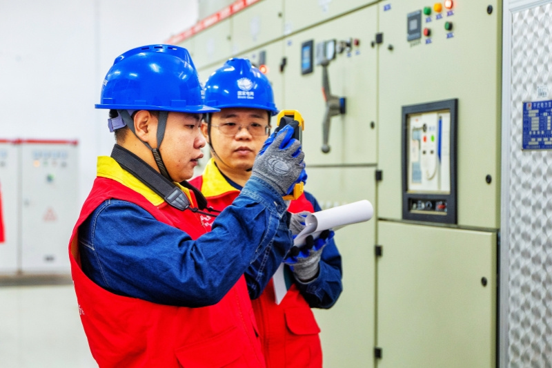 寒冬送暖保供電