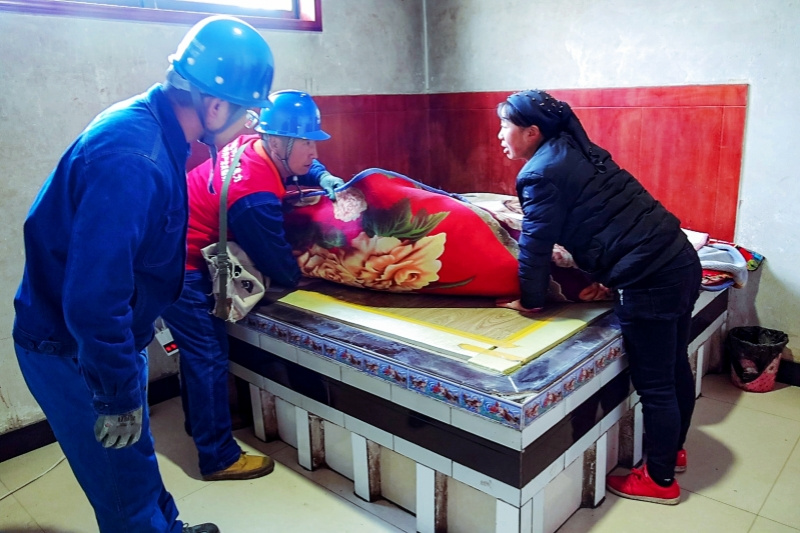 寒冬送暖保供電