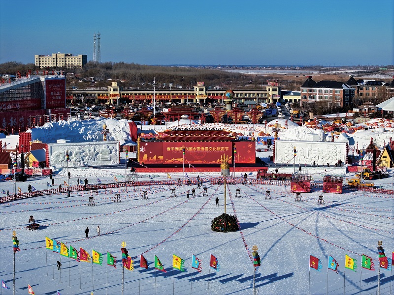 新春走基層|冰湖騰魚電助豐收