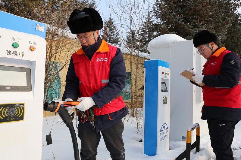 春節(jié)我在崗·守護(hù)萬(wàn)家燈火|車網(wǎng)互動(dòng) 城鄉(xiāng)暢行